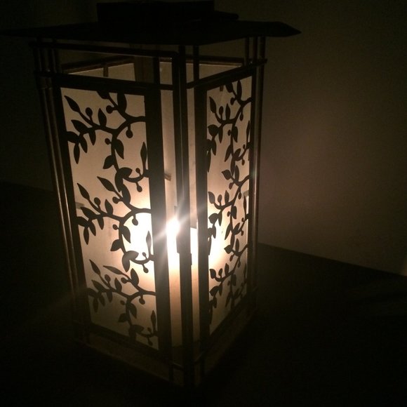 Lovely Metal and Glass large Candle Holder with door and hanger - Picture 3 of 10